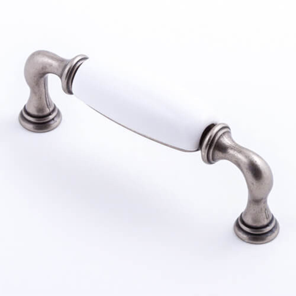 Castella 08709622 Heritage Manor Kitchen Cabinet Knob and Handle 