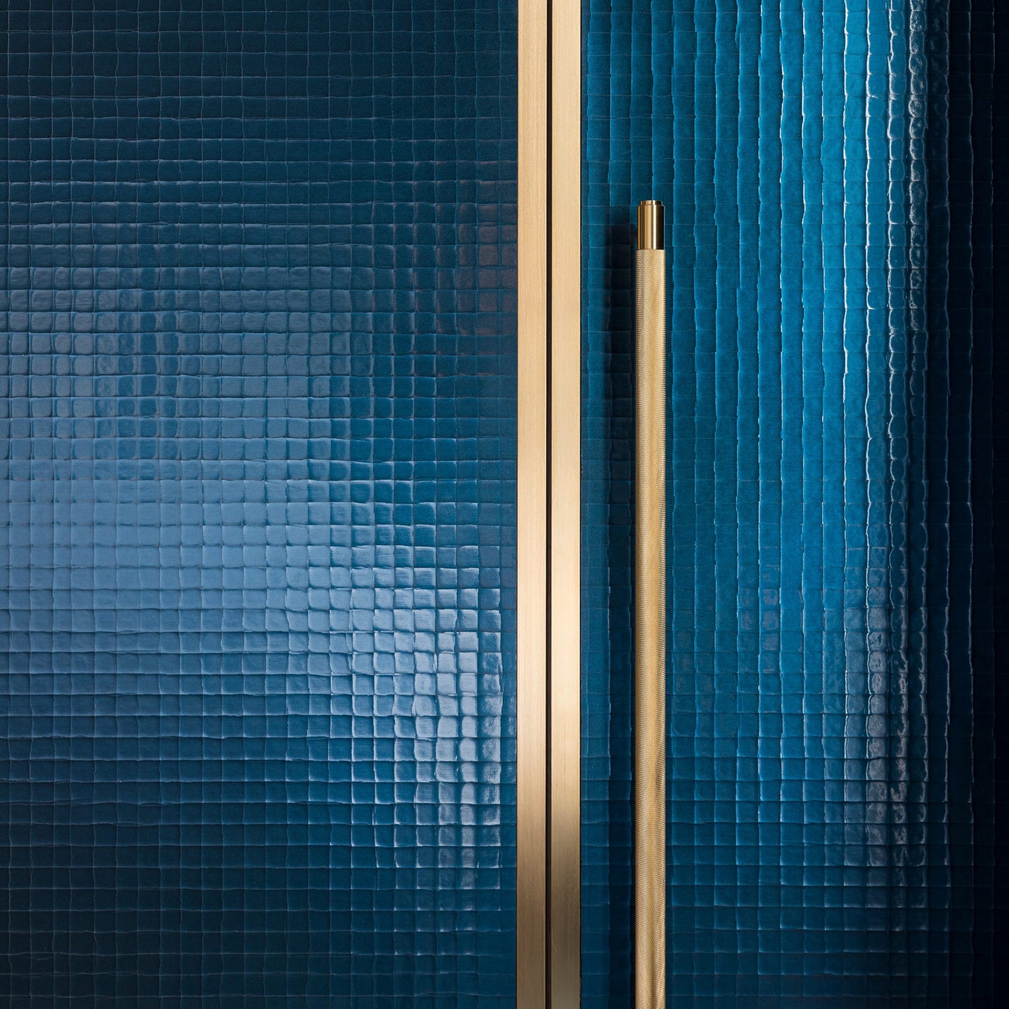 Buster and Punch Closet Bar Cross-Knurl Pattern 760mm - Available in Various Finishes