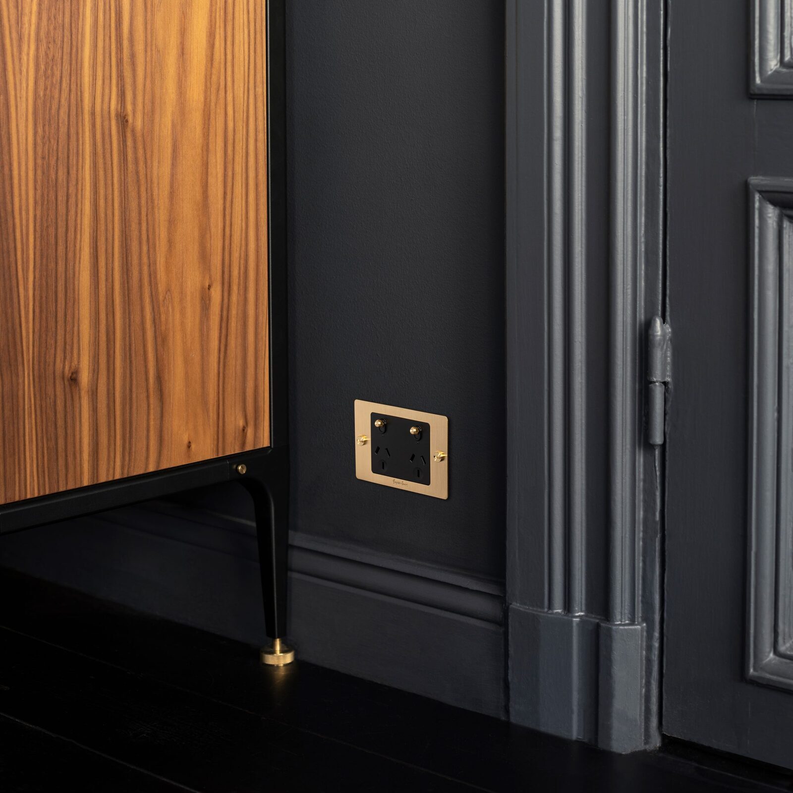 Buster and Punch 2G GPO Socket 1 USB - Available in Various Finishes