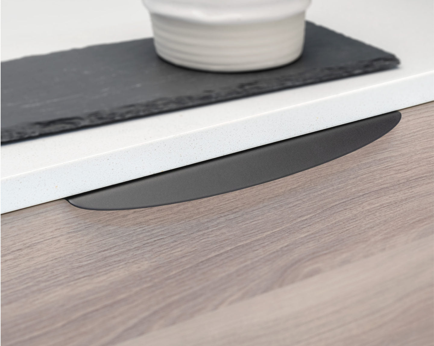 Kethy Curved Cabinet Lip Pull - Available In Various Finishes and Sizes