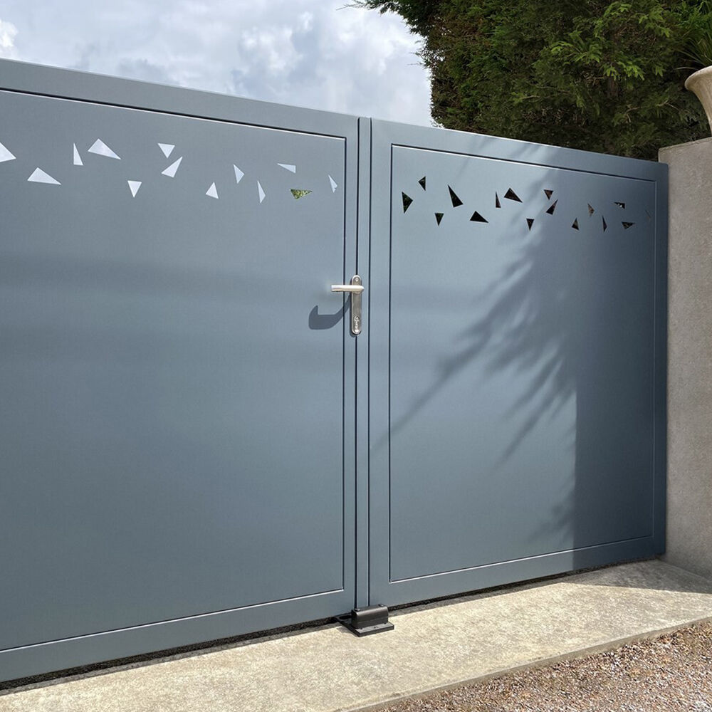 Locinox Bolt-On Off-Centered Ground Stop Catcher For Double Wing Gates P00006490