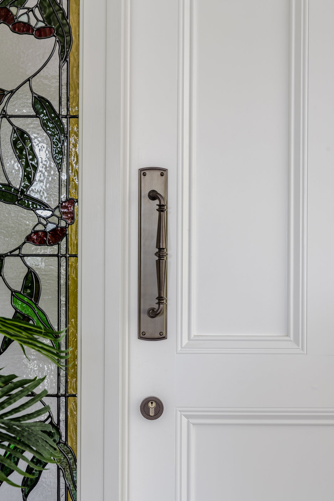 Iver Sarlat Door Pull Handle on Backplate - Available in Various Finishes