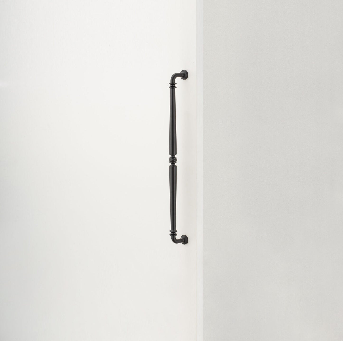 Iver Sarlat Door Pull Handle - Available in Various Finishes and Sizes