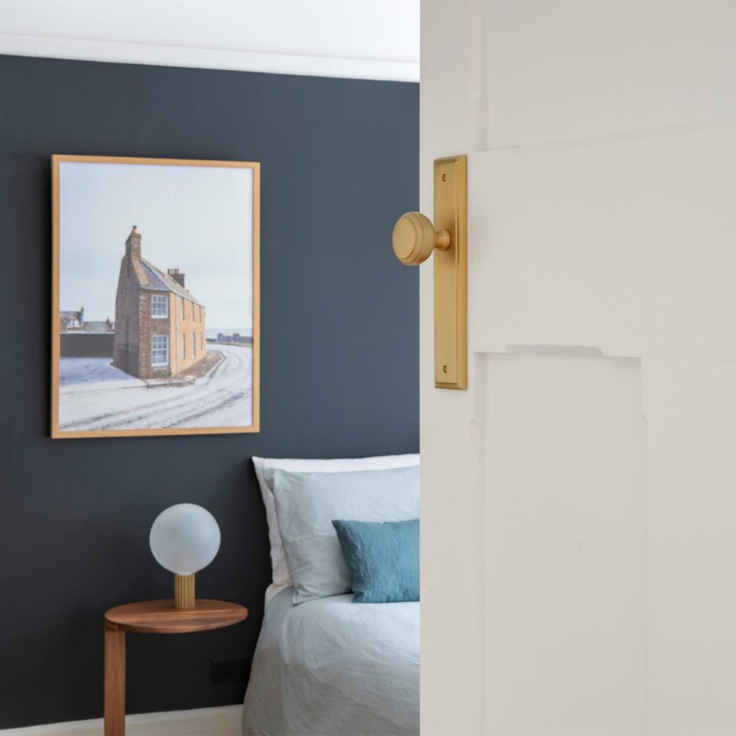 Iver Paddington Door Knob on Stepped Backplate Polished Brass