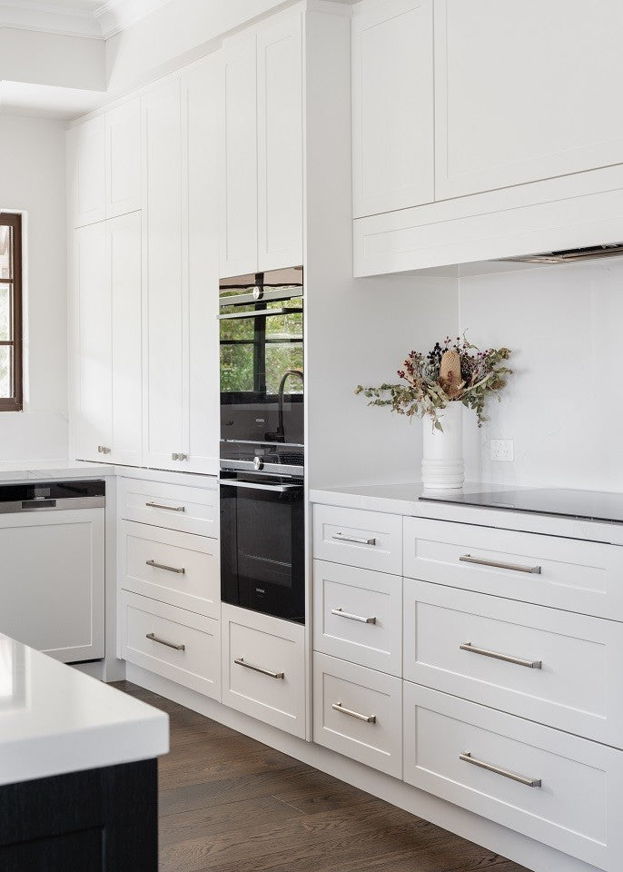 Zanda Manhattan Kitchen Cabinet Handle - Available in Various Finishes and Sizes