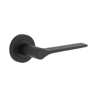 Iver Como Door Lever Handle on Round Rose Passage Matt Black 0363