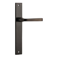 Iver Annecy Lever Handle on Rectangular Backplate Passage Signature Brass 10708