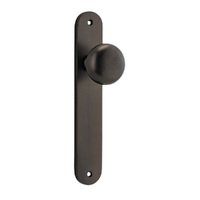 Iver Cambridge Door Knob on Oval Backplate Passage Signature Brass 10834