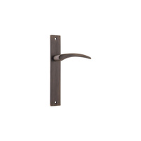 Iver Oxford Lever Handle on Rectangular Backplate Passage Signature Brass 10704