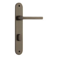 Iver Baltimore Lever Handle on Oval Backplate Privacy Signature Brass 10726P85