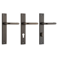 Iver Oslo Door Lever Handle on Rectangular Backplate Signature Brass