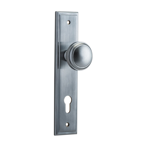 Iver Paddington Door Knob on Stepped Backplate Euro Brushed Chrome 12338E85