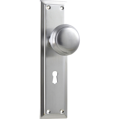 Tradco Richmond Door Knob on Long Backplate Lock Satin Chrome 0885