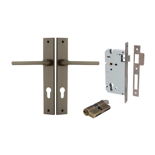Iver Baltimore Door Lever on Rectangular Backplate Entrance Kit Key/Key Signature Brass 