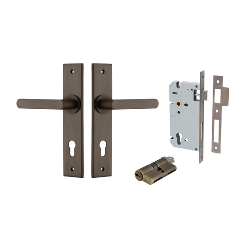 Iver Osaka Door Lever on Chamfered Backplate Entrance Kit Key/Key Signature Brass 10868KENTR60KK