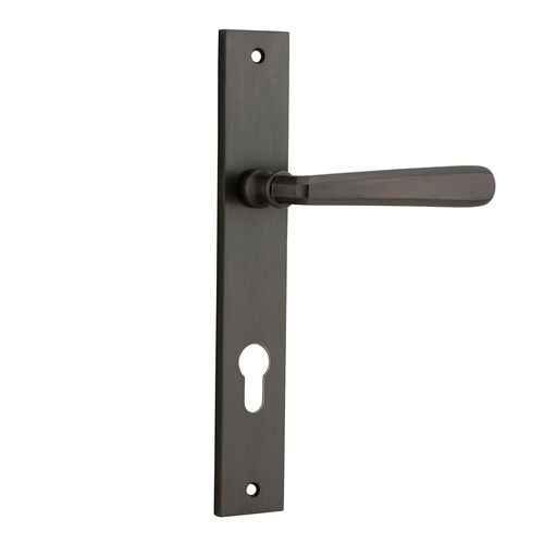 Iver Copenhagen Lever on Rectangular Backplate Euro Signature Brass 10872E85
