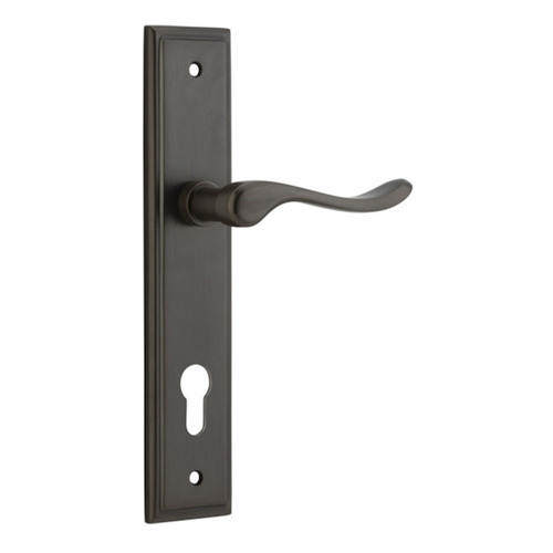 Iver Stirling Lever Handle on Stepped Backplate Euro Signature Brass 10926E85