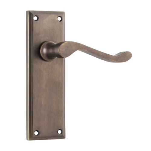 Tradco Camden Door Lever Handle on Rectangular Backplate Passage Antique Brass 9709