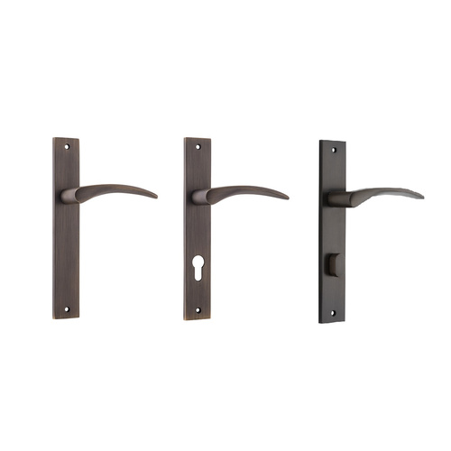 Iver Oxford Door Lever Handle on Rectangular Backplate Signature Brass