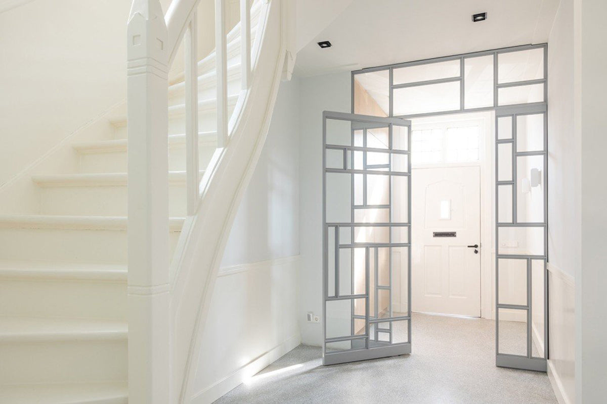 FritsJurgens System M+ Concealed Top Pivot with Standard Floor Plate