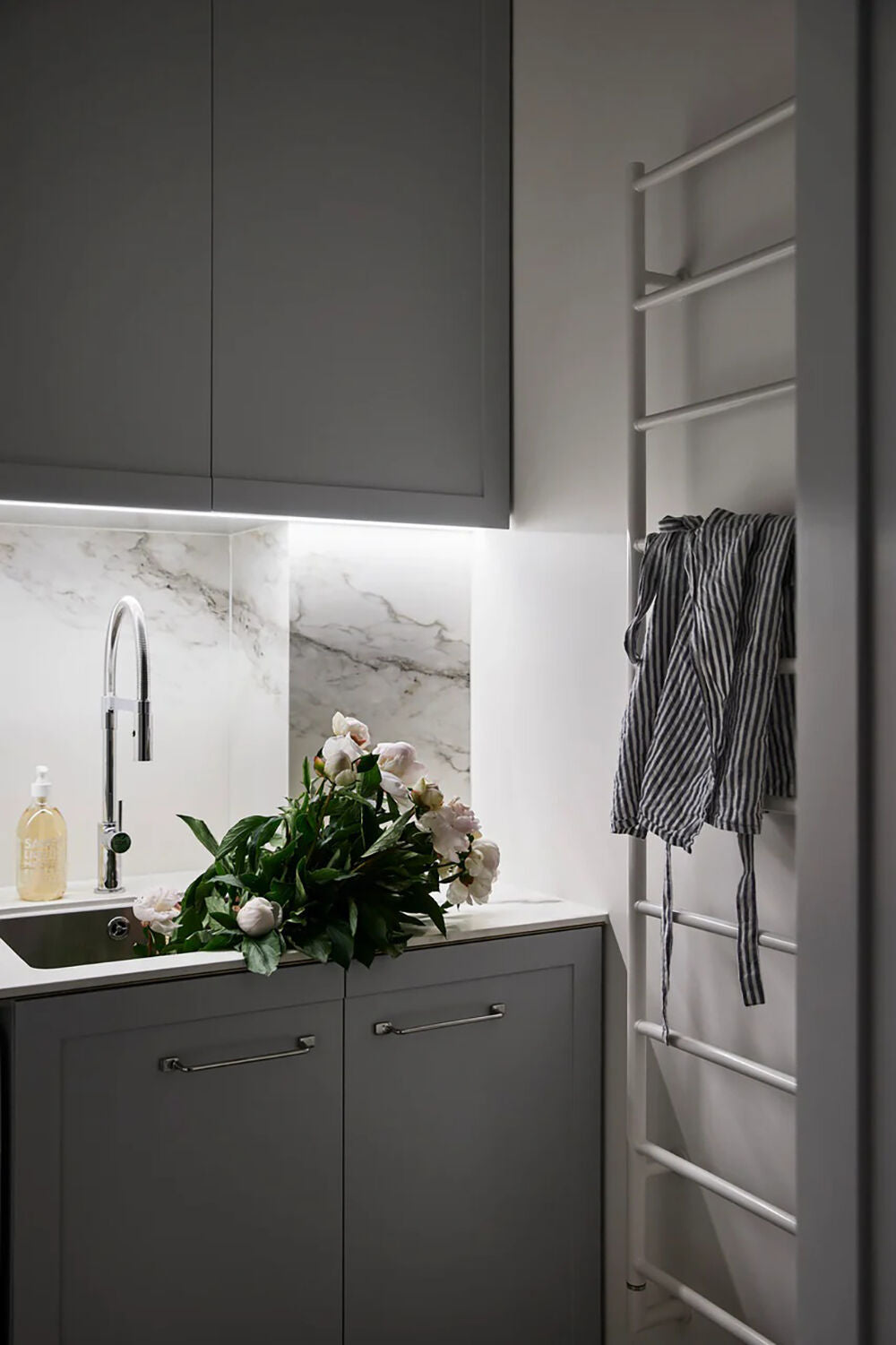 Hepburn Sydney Cabinet Pull Handle - Available in Various Finishes and Sizes