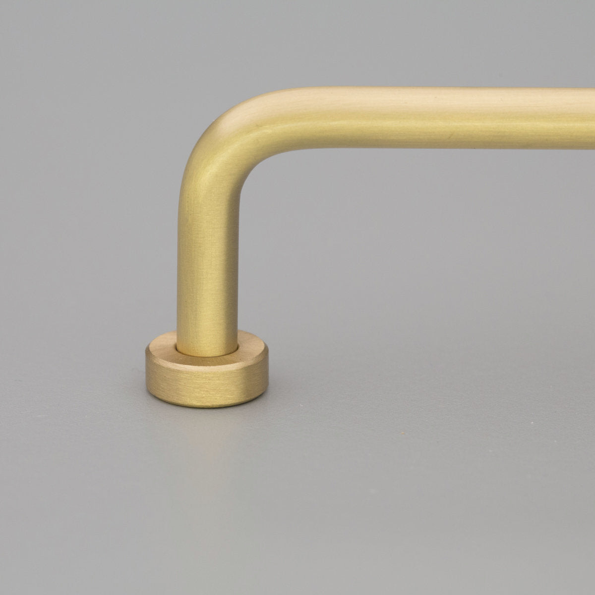 Kethy L795 Lounge Rounded D Pull Handle - Available in Various Finishes and Sizes