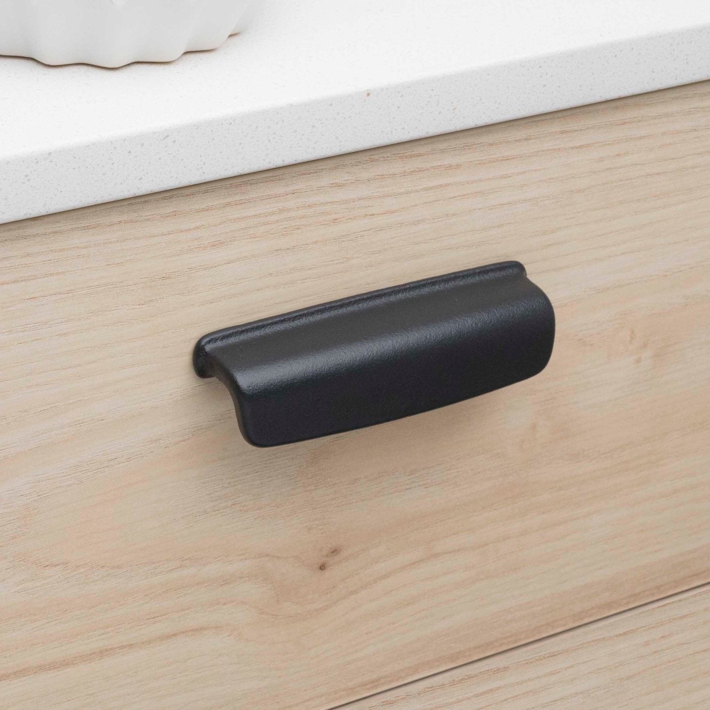 Kethy Iron Pull 96mm C to C Black L841/96-BKIR