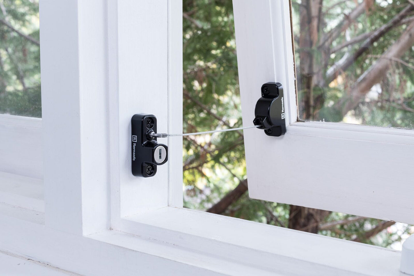 Remsafe Window Metrolite Retractable Cable Lock - Available in Black and White