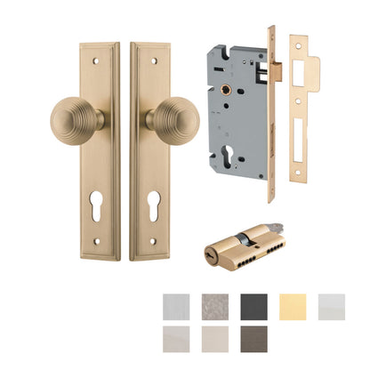 Iver Guildford Door Knob on Stepped Backplate Entrance Kit Key/Key - Available in Various Finishes