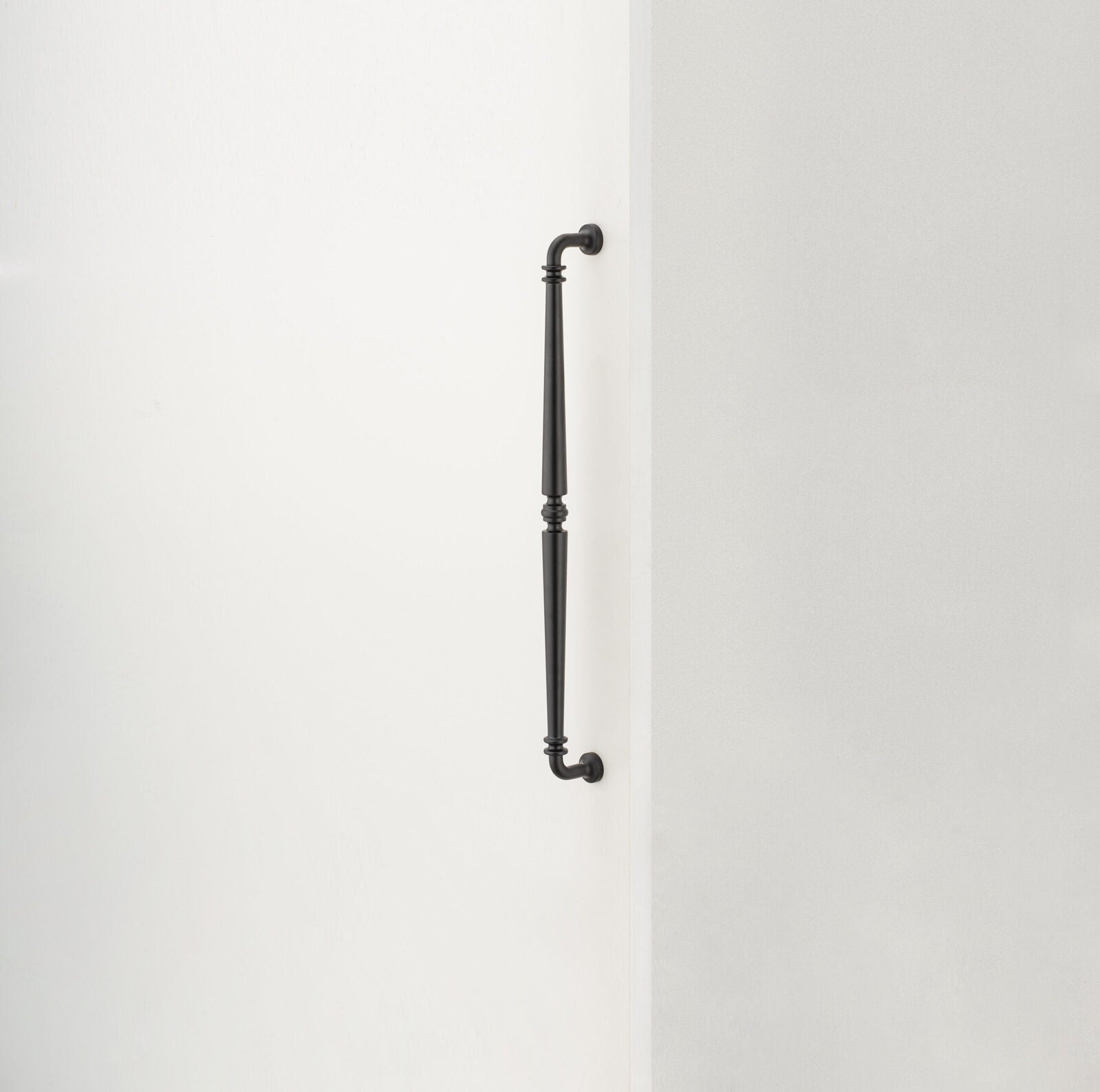 Iver Sarlat Door Pull Handle - Available in Various Finishes and Sizes