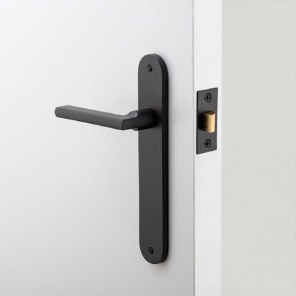Iver Baltimore Door Lever Handle on Oval Backplate Satin Nickel