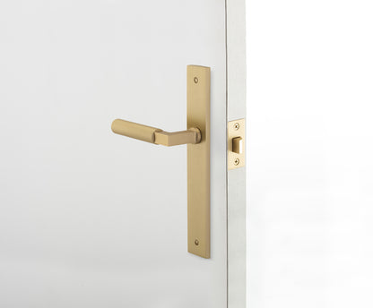 Iver Berlin Door Lever Handle on Rectangular Backplate Brushed Brass