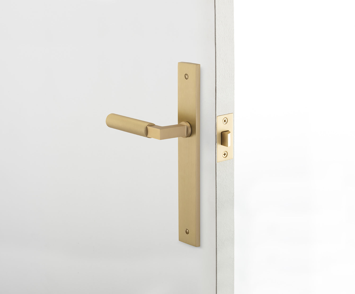 Iver Berlin Door Lever Handle on Rectangular Backplate Satin Nickel