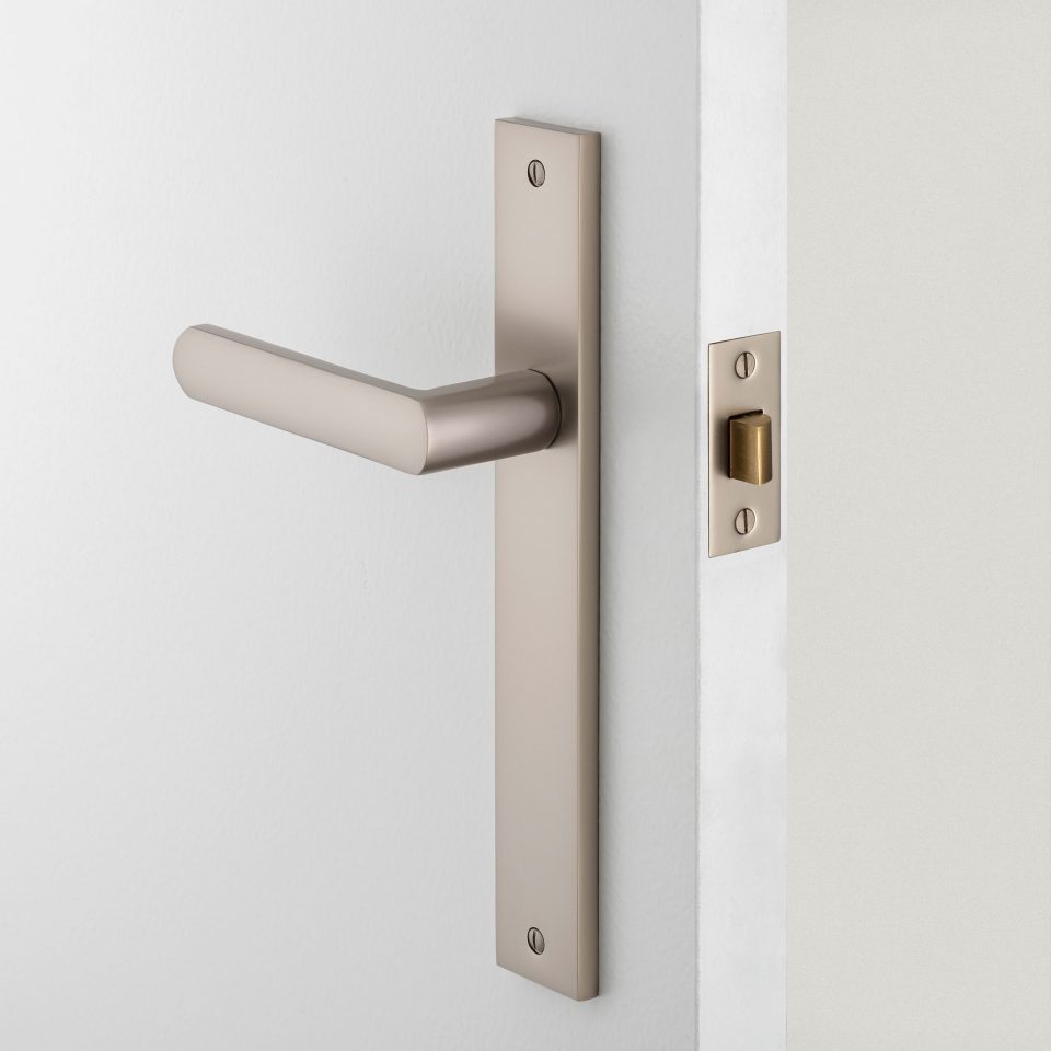 Iver Osaka Door Lever Handle on Rectangular Backplate Satin Nickel