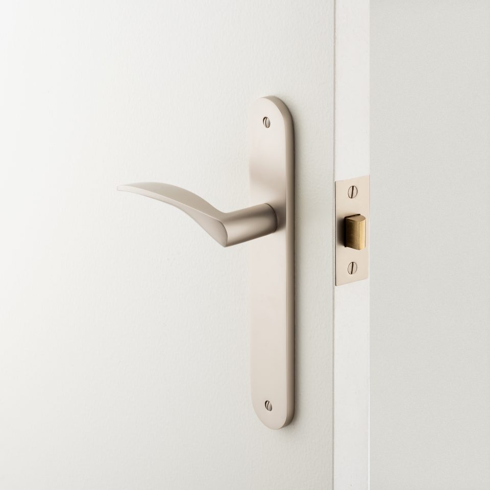 Iver Oxford Door Lever Handle on Oval Backplate Satin Nickel