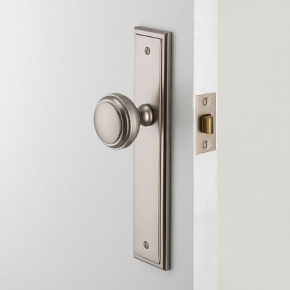Iver Paddington Door Knob on Stepped Backplate Polished Brass
