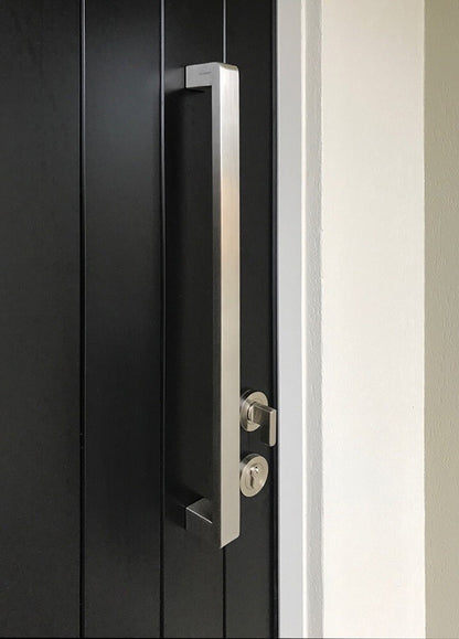 Zanda Streamline Pull Handle - Available in Various Fixing and Finishes