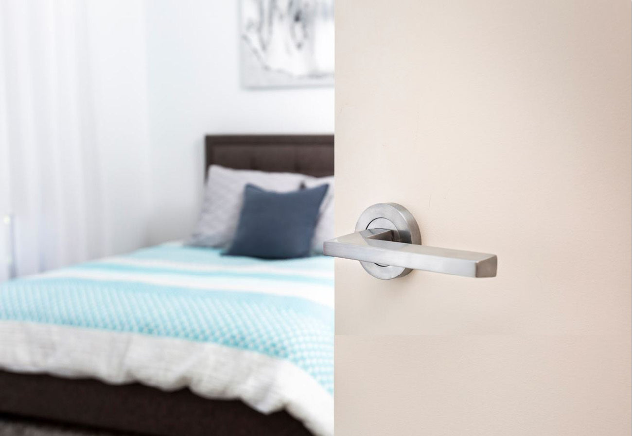 Zanda Vector Door Handle Lever on Round Rose Lever Set Satin Chrome
